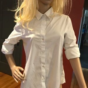 HOMEY  & COMFY THEORY SHIRT IN GREAT CONDITION